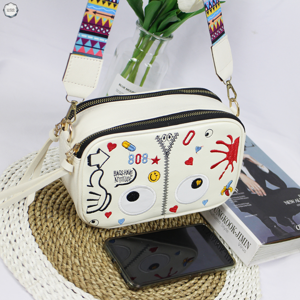 Luna Aura Tas Wanita Eye Bag Snapshot Character Dua Ruang Tas Selempang Tabung Wanita Kekinian Slingbag Wanita Terbaru Tas ootd