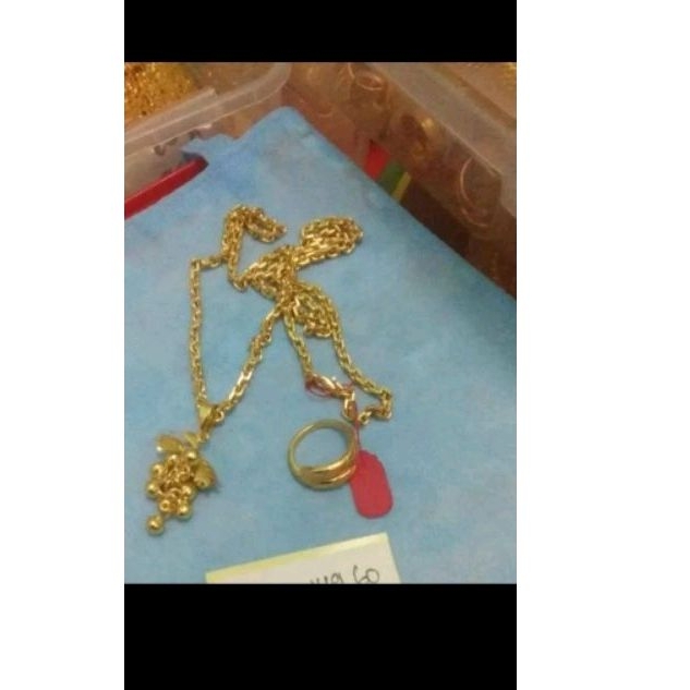 kalung liontin anggur..lapis emas24