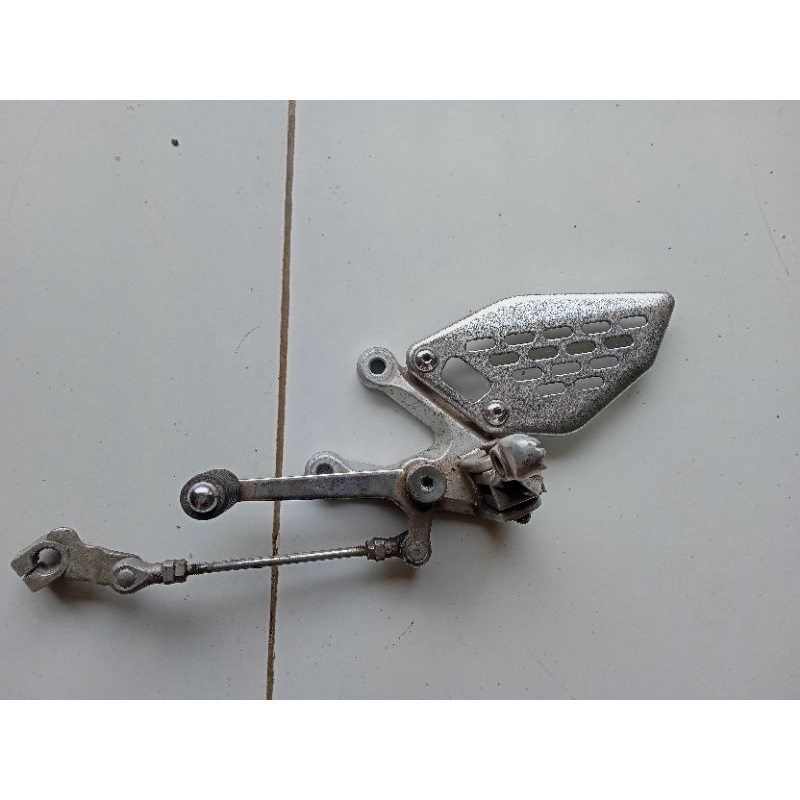 Step Kiri R25 MT25 copotan