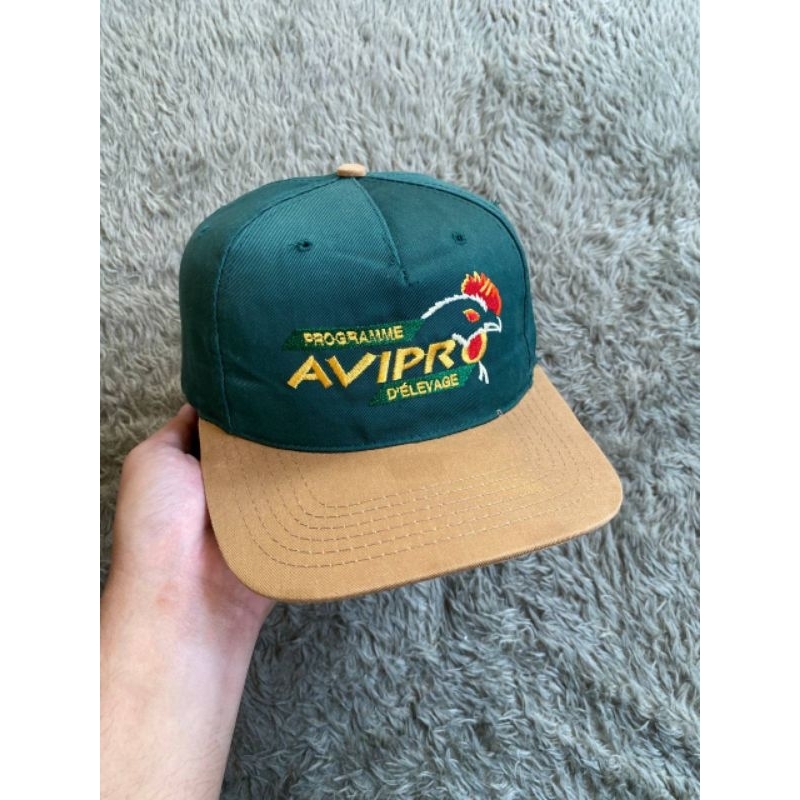 vintage caps two tone programme  avipro delevage chicken