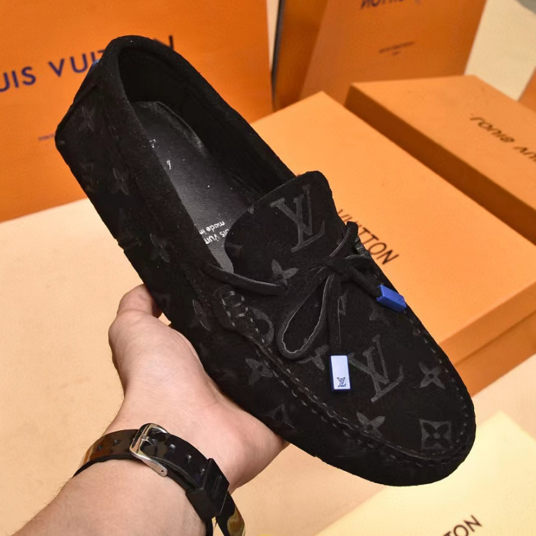 sepatu pria loafer cowok lv hitam terbaru men shoes tanpa tali p1shoes sepatu kulit