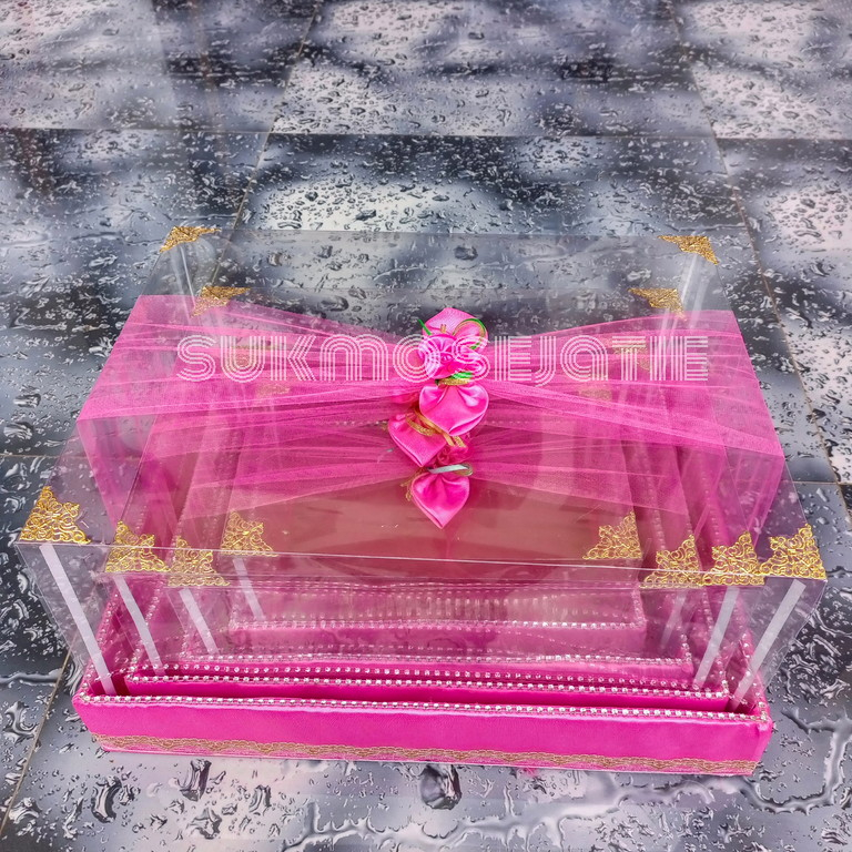 

Kotak Seserahan Perhiasan 1 Set Isi 4 Box Hantaran Parcel Mika Unik Kekinian