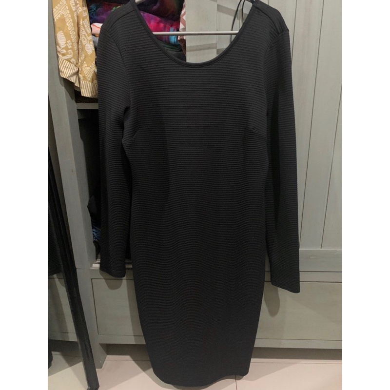 Preloved New HM Black Dress Size M