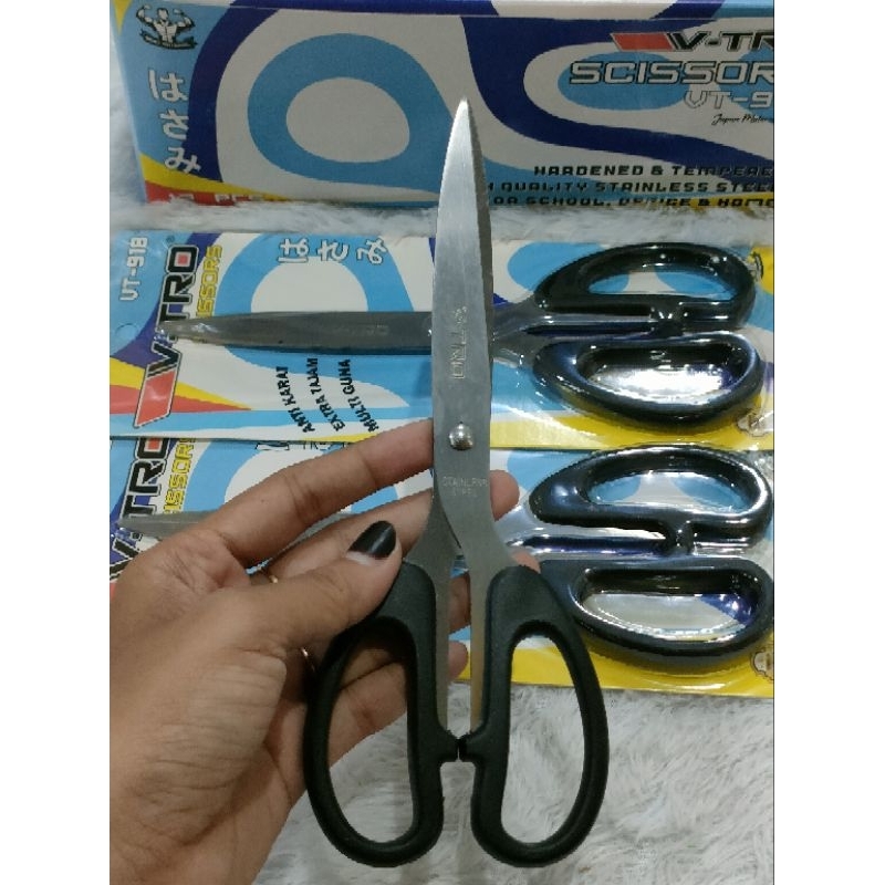 Gunting kertas V-TRO STAINLESS STEEL UT-918 / 20 cm