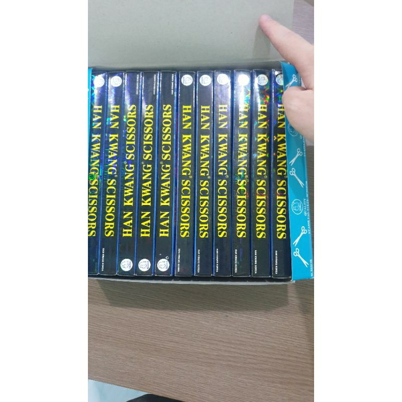 

gunting hankwang/ shearpop. jual per lusin.
