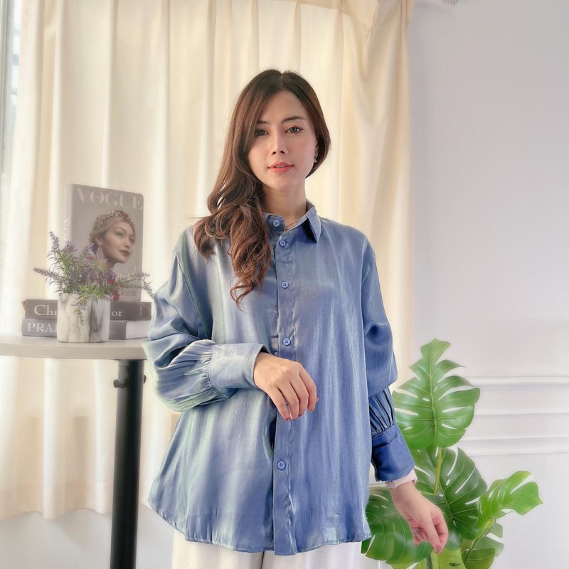 DB - FEZA KEMEJA SHIMMER SILK BLOUSE WANITA MUSLIMAH TERMURAH FEEZA SHIMMER TOP OVERSIZE / Kemeja Wanita ( SEMI TRANSPARENT) Korean Style BTCSOLO /