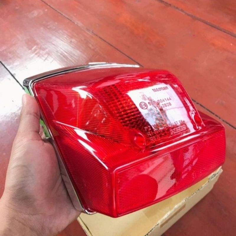 LAMPU STOP STOPLAMP MERAH VESPA NEW PX NPX LML
