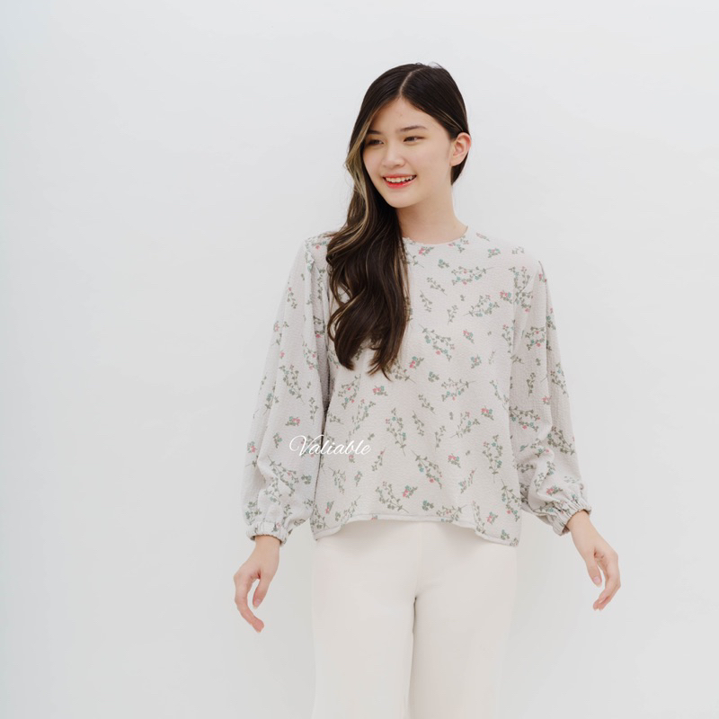 Maudy Blouse Floral Pattern Valiable