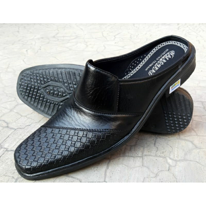 Halkoneku Sandal Selop Formal Bustong Pria