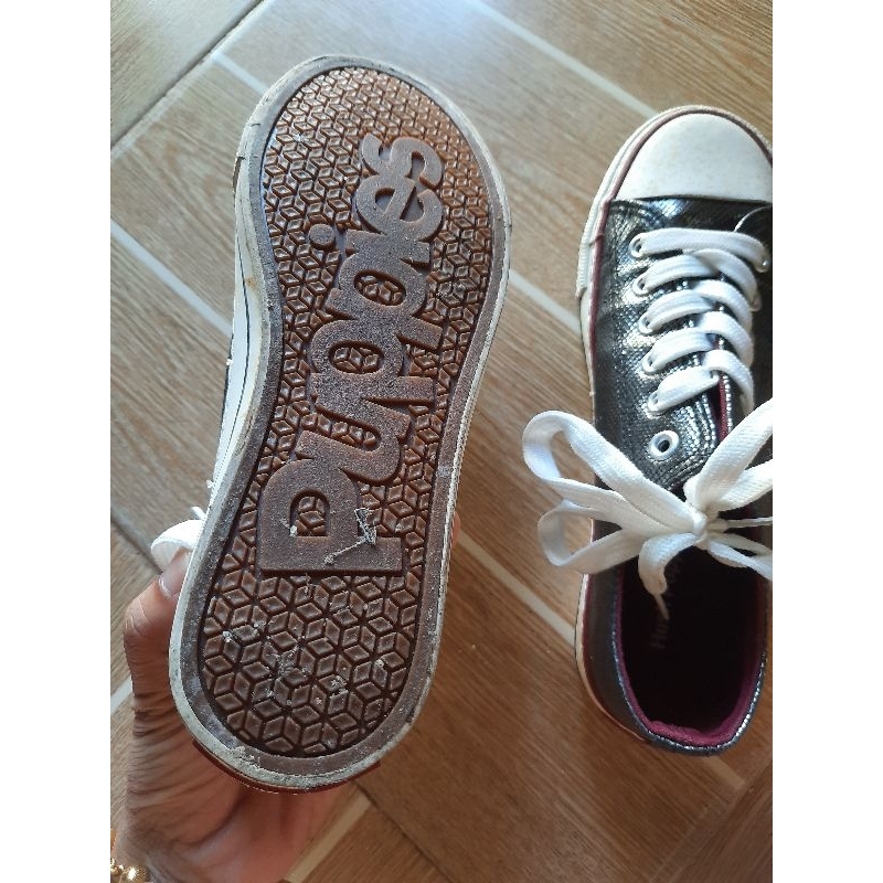 sepatu hush puppies