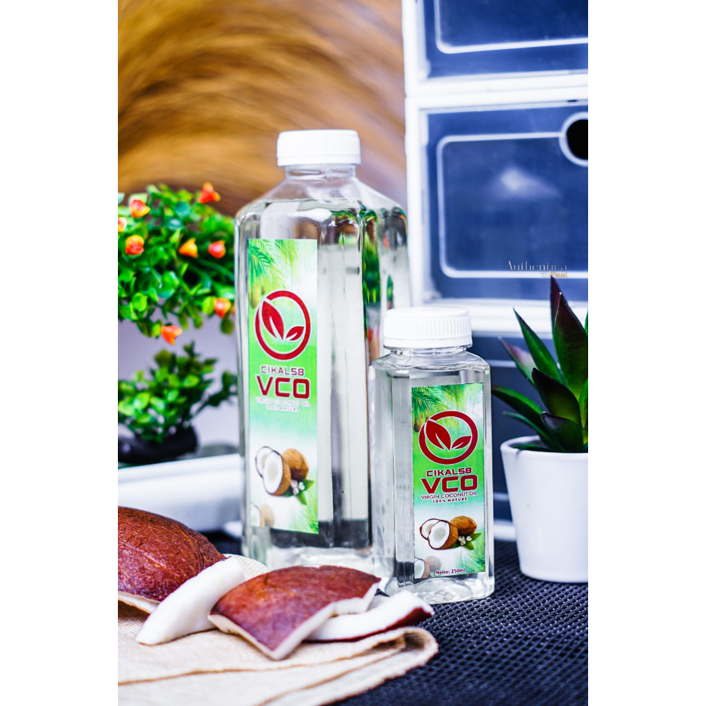 VCO Virgin Coconut Oil 1000ml | VCO Minyak kelapa murni | VCO murni. Minyak vco fermentasi - minyak kelapa original. Minyak vco sr12. Vco 1liter. Vco virgin coconut oil. minyak kelapa. Minyak kelapa vco. Virgin oilfermentasi. Vco coldpress vco sentrifugal