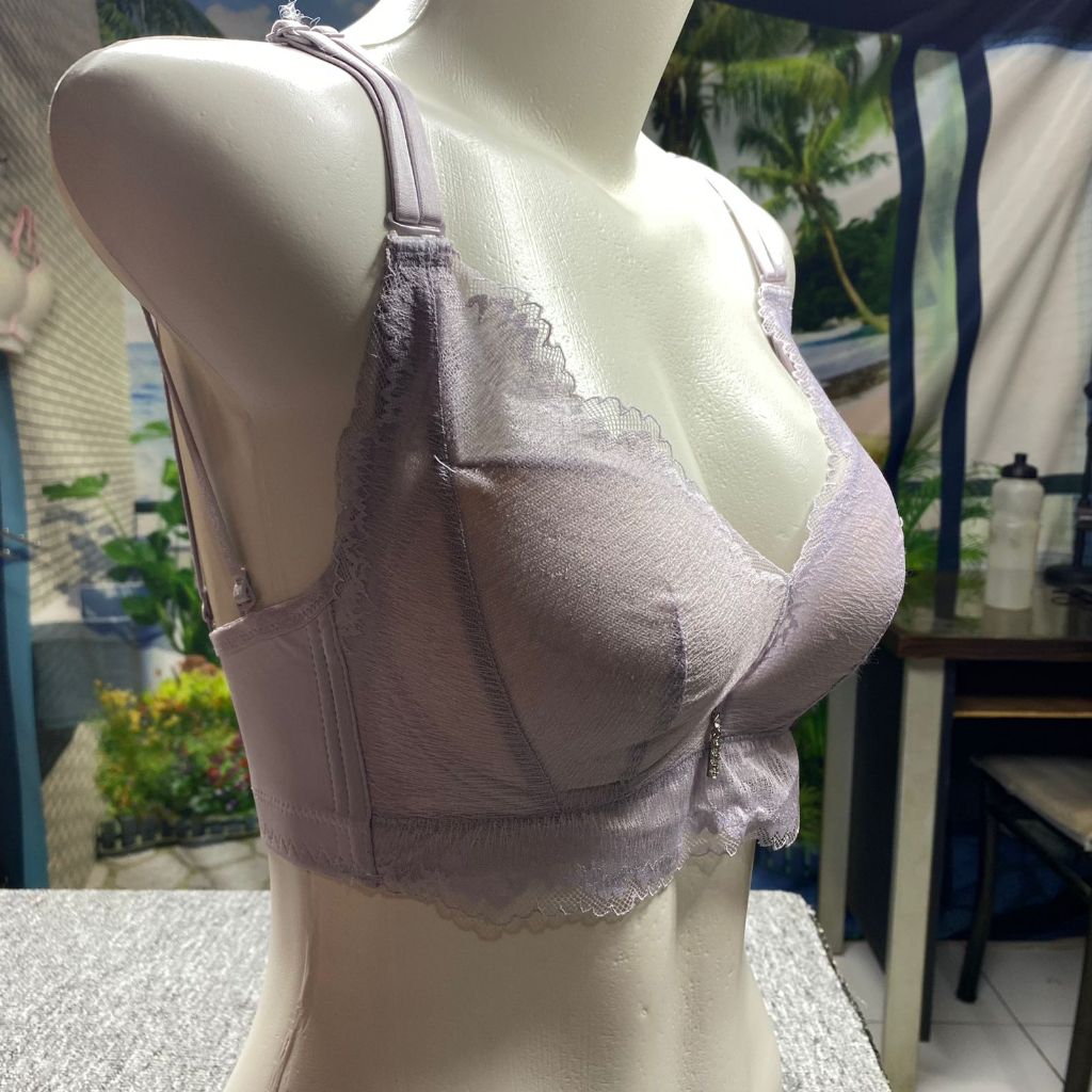 BRA/ BH WANITA 936 ADA KAWAT,BUSA SEDANG SIZE 34-40