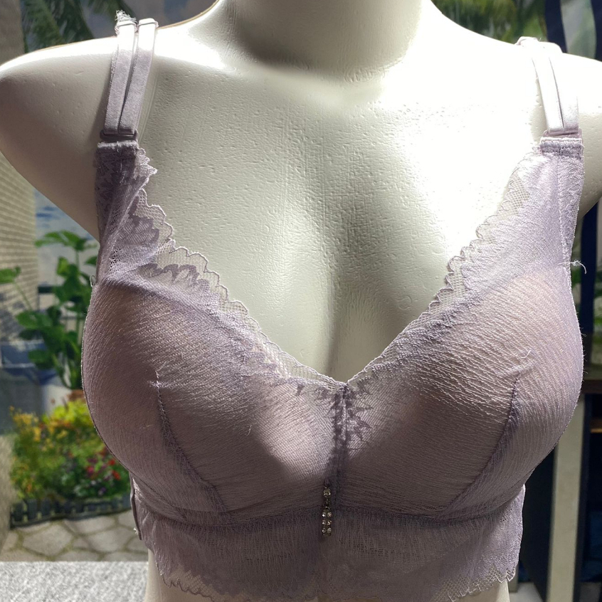 BRA/ BH WANITA 936 ADA KAWAT,BUSA SEDANG SIZE 34-40