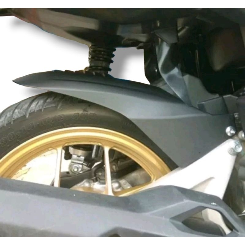 Hugger Spakbor Kolong Vario 125/150 Old New Tahun 2014 - 2023 Hitam Putih Merah