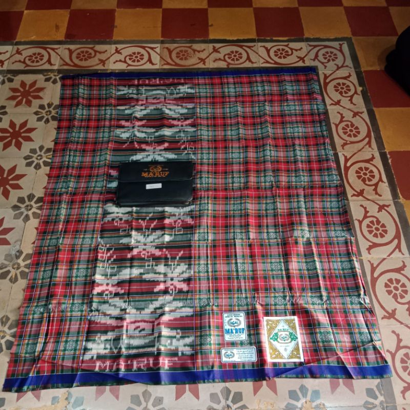 sarung MA'RUF TBL sutra 15%&mesres 85%