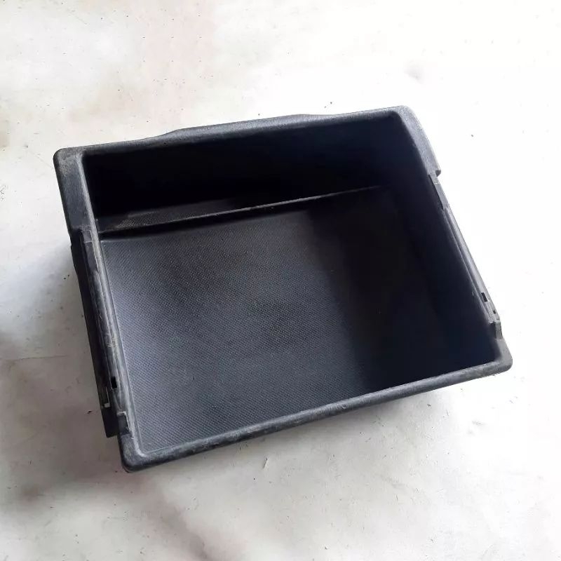 Laci Bawah Kursi Jok Depan Penumpang Honda Stream (Original Honda) (Bekas)