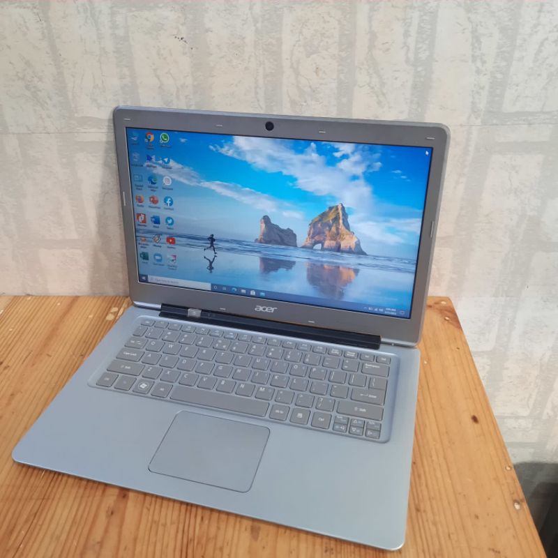 Laptop Acer Aspire S3 intel Cor i5 Ram 4GB/500GB HDD layar 14 inch bezel slim windows 10