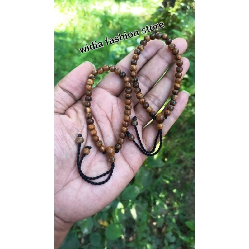 gelang tasbih kayu gaharu 33 butir gelang gaharu wangi tasbih kayu gaharu 33 butir