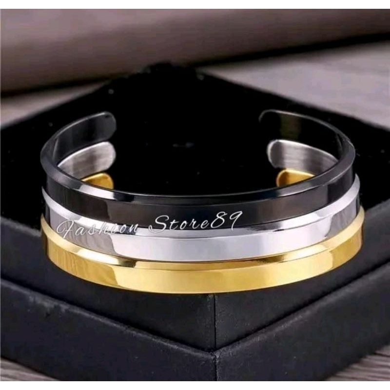 Gelang Bangle Fashion Pria Simple Bahan Titanium warna gold black Silver