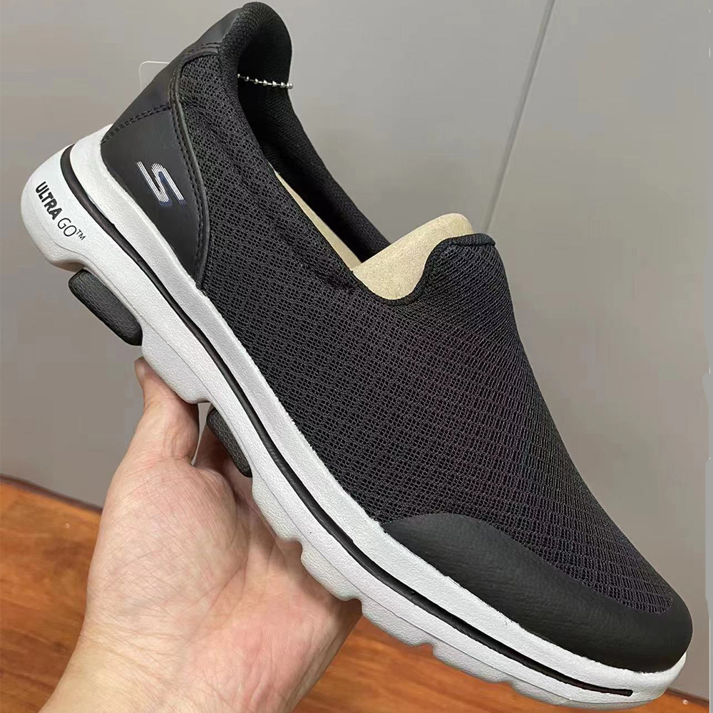 Sepatu SKECHERS kasual casual sepatu pria hitam  slip on cowok  rajut pria shoes