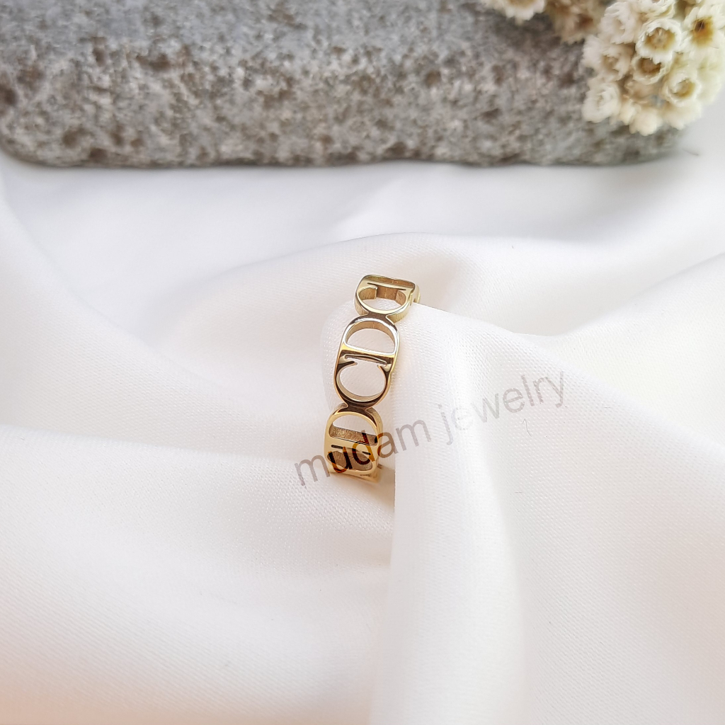Cincin Model CD Hollow Warna Gold