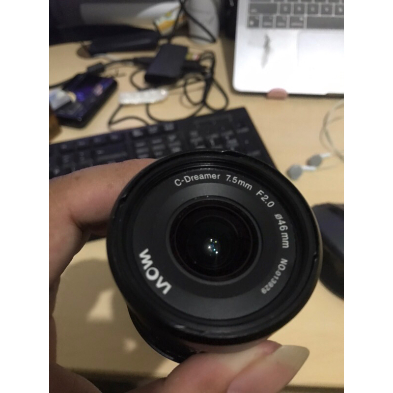 Laowa  7.5mm f2 for mft