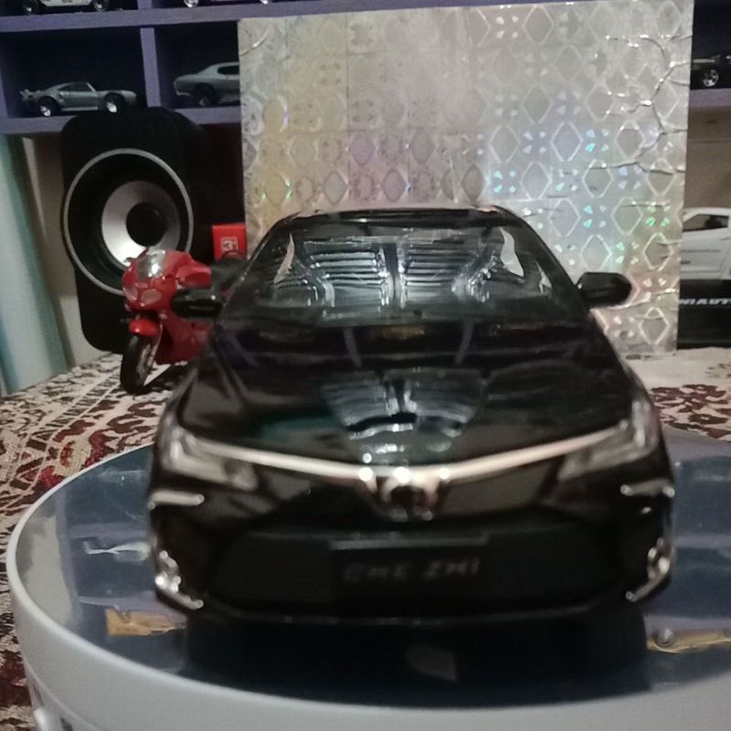 diecast toyota corola altis hibrid hitam