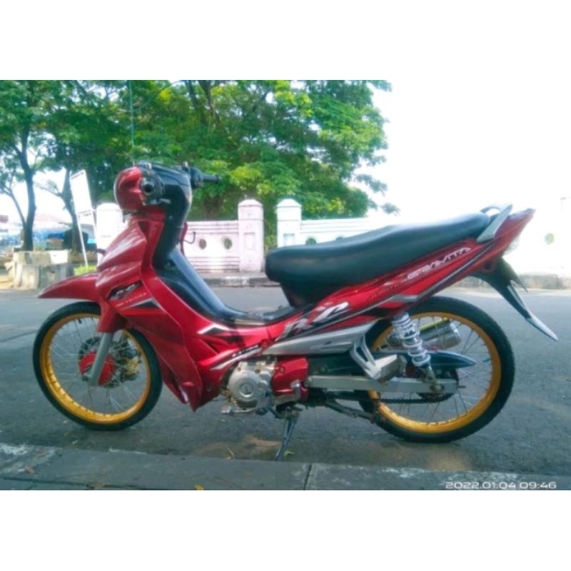 Sticker striping motor Jupiter z Burhan 2005-2009 variasi tahuland