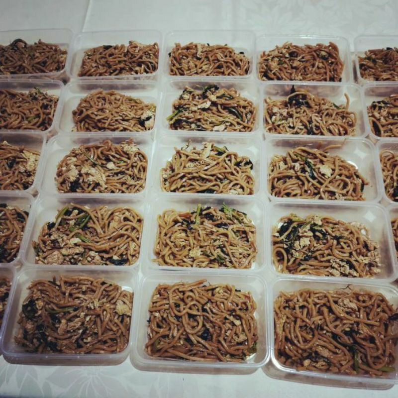 

Mie Goreng, Bihun Goreng, Kwitiau Goreng per box (Request Toping)