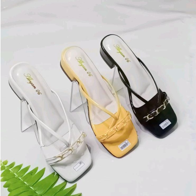 A06 Sandal Heels Wanita HILDA Hak 3cm Pareasi Rantai