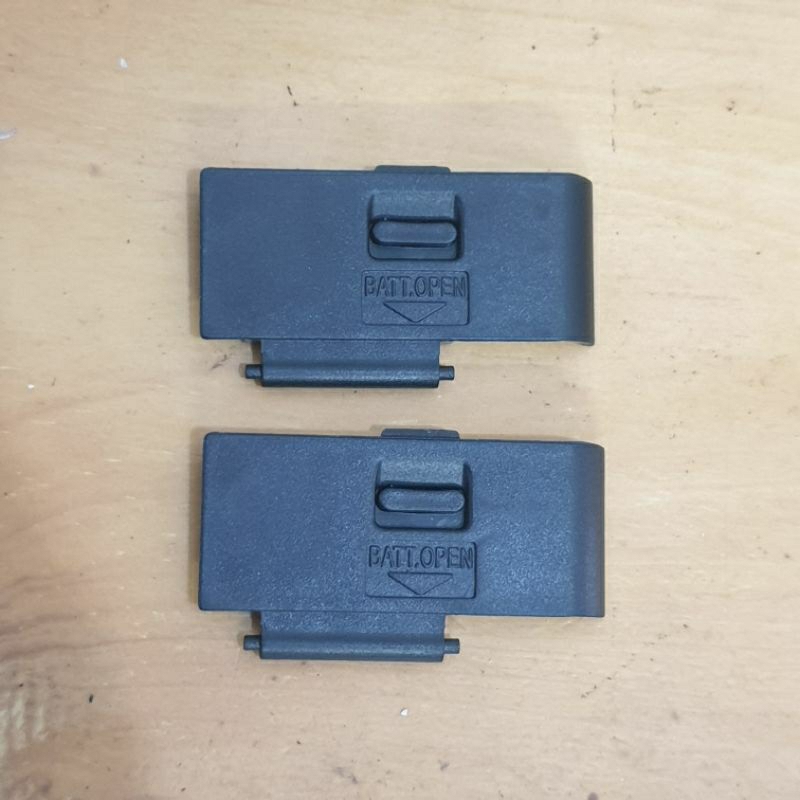 Tutup baterai Canon eos 600D