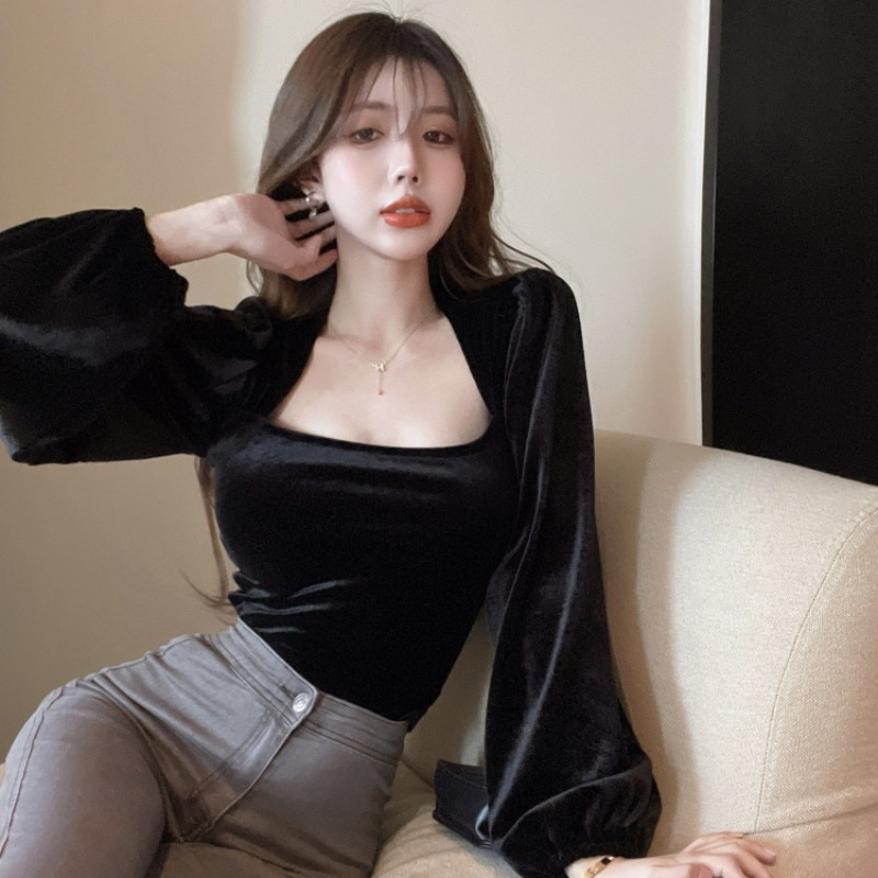 Korean Style Atasan Wanita Lengan Panjang Retro Velvet Blouse Import Premium Crop Top