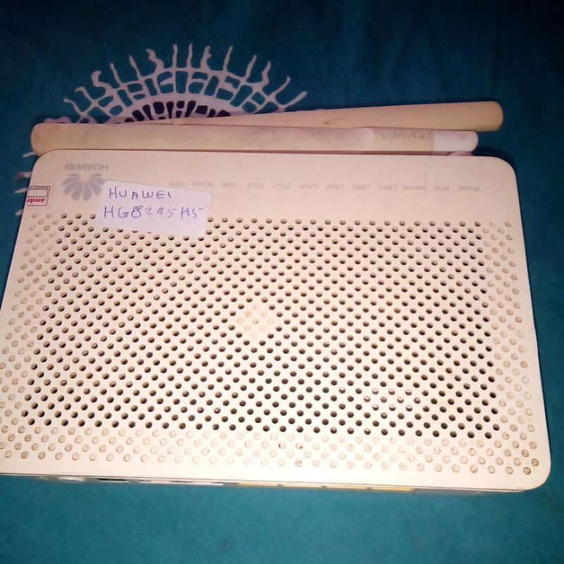 ap router bekas merk HUAWEI HG8245H5