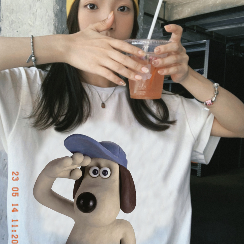 Print T-shirt Kaos Lengan Pendek Cartoon Saluting Dog Printing Oversize Atasan Wanita Korean Style