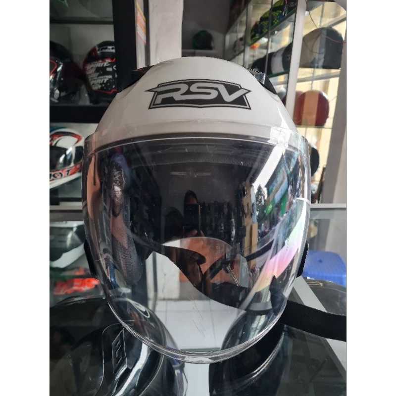 Helm RSV SV300 bekas pakai