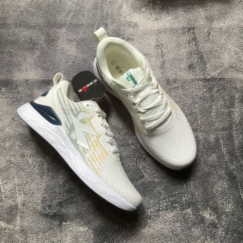 Sepatu Lari Diadora / Diadora Running Shoes Original S A L E‼️
