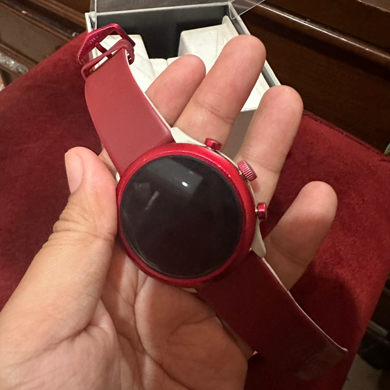 Preloved Smart Watch Foss*l  FTW4033 43MM Red Silicone