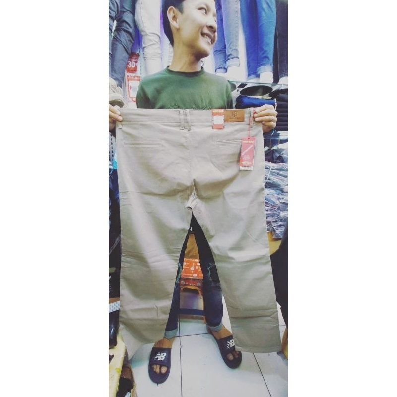 Celana Panjang Chinos Pria HUGO GOLD Super Jumbo/Celana Chinos Khusus Jumbo 39-44/Celana panjang Chi