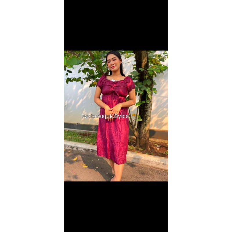 DASTER KEKINIAN VANESSA MODEL SABRINA SERUT DADA