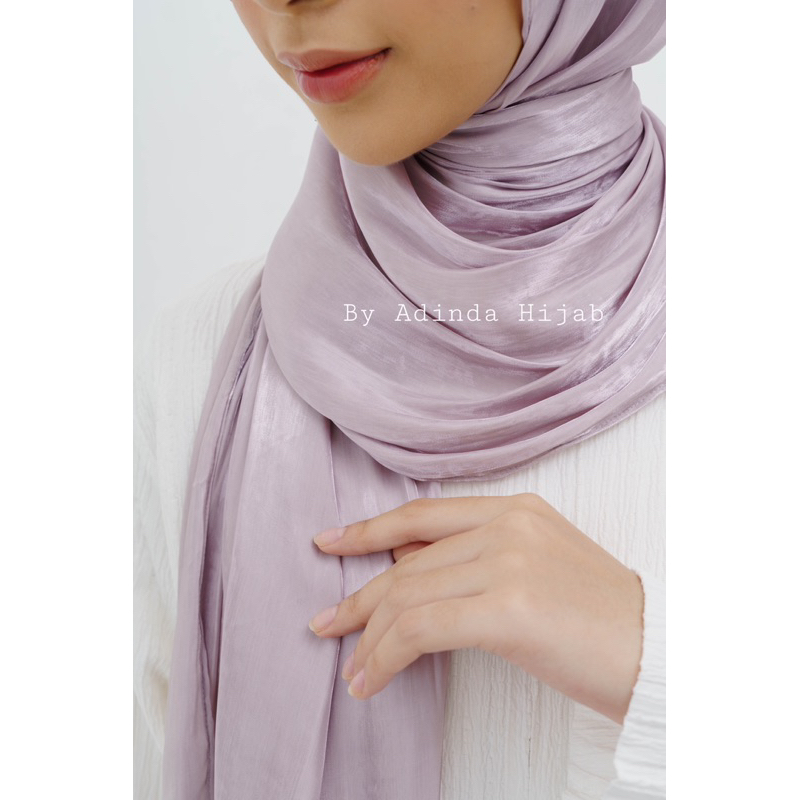 𝐁𝐘 𝐀𝐃𝐈𝐍𝐃𝐀 Pashmina Shimer Luxury Shiny Shawl Silk Pasmina Raya Exclusive By Adinda