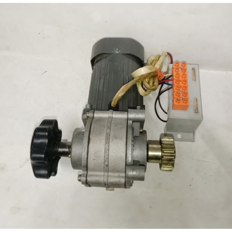 dinamo Fromm Gearbox 220Vac 75rpm 120wat torsi tinggi bekas pintu geser