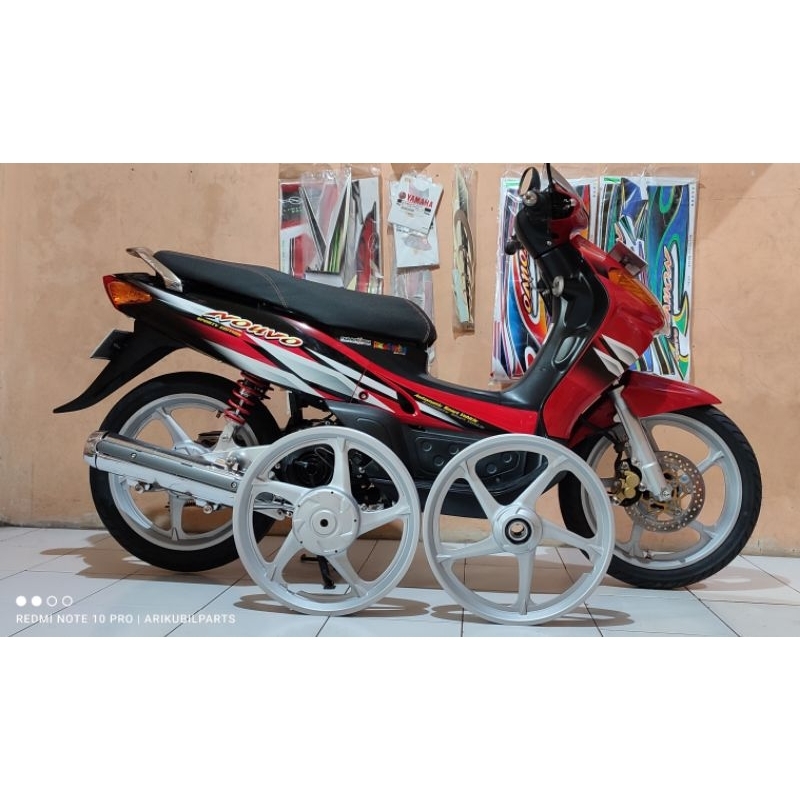 PLEK ENKE NOUVO SIRIP VIETNAM DEPAN BELAKANG