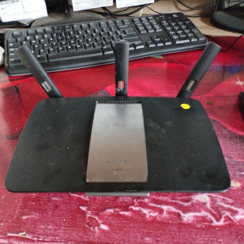 Linksys EA6900