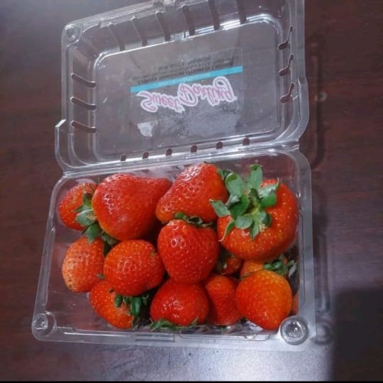 

buah strawberry segar / pack