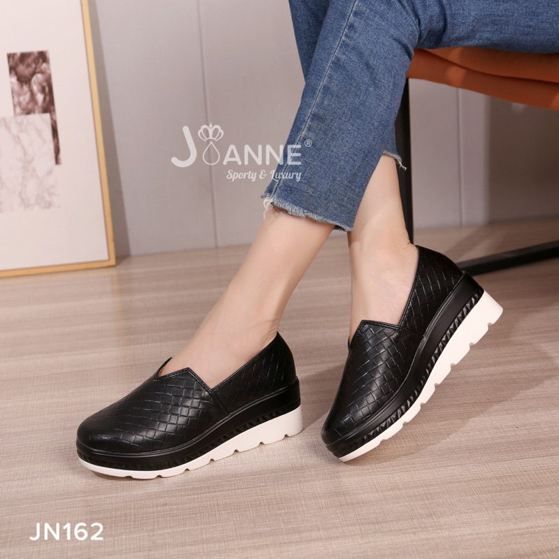 [ORIGINAL] JOANNE Closed Toe Wedges Shoes Sepatu Wanita #JN162