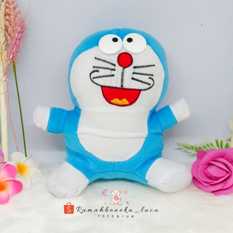 Boneka Doraemon Lucu / Doraemon Doll
