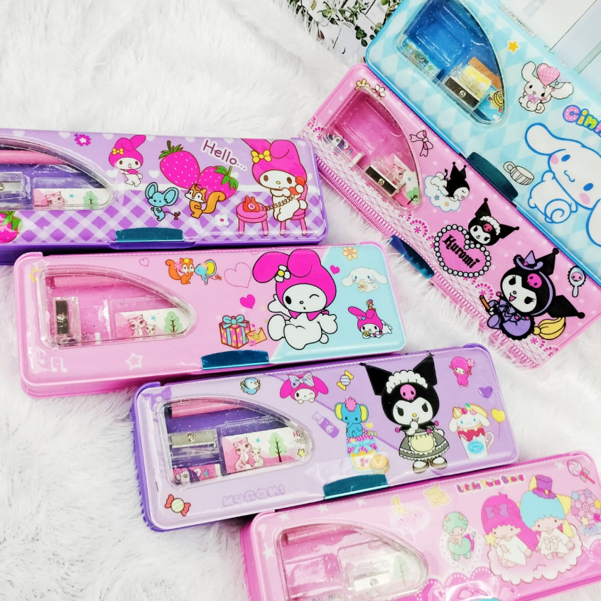 Kotak Pensil Magnet SANRIO Spesial Edition / Tempat Pensil Sanrio CUTE 2 Sekat ada kerikan nya ready 3 Variant Pink Biru Ungu Kualitas Terbaik bisa Grosir dan COD