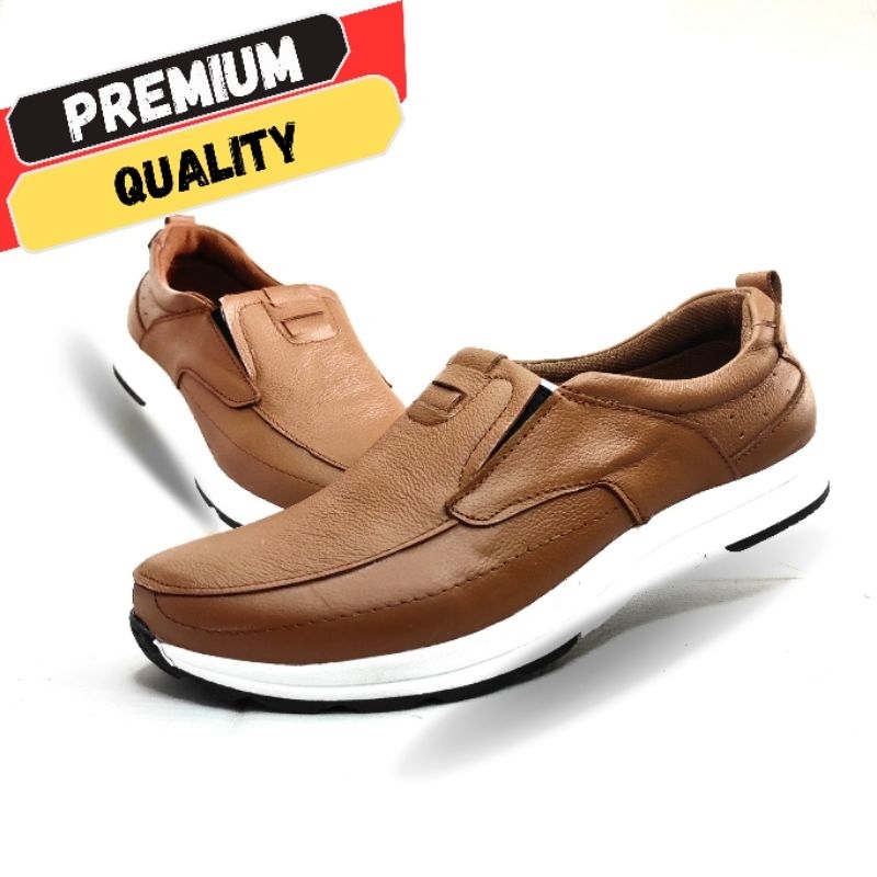 Sepatu Sneakers Casual Pria Bahan Kulit Asli Original Model Santai Elegan Murah K10