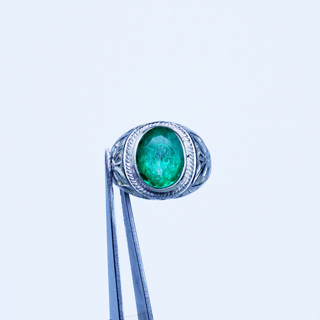 Natural Zamrud Colombia Emerald Cuting