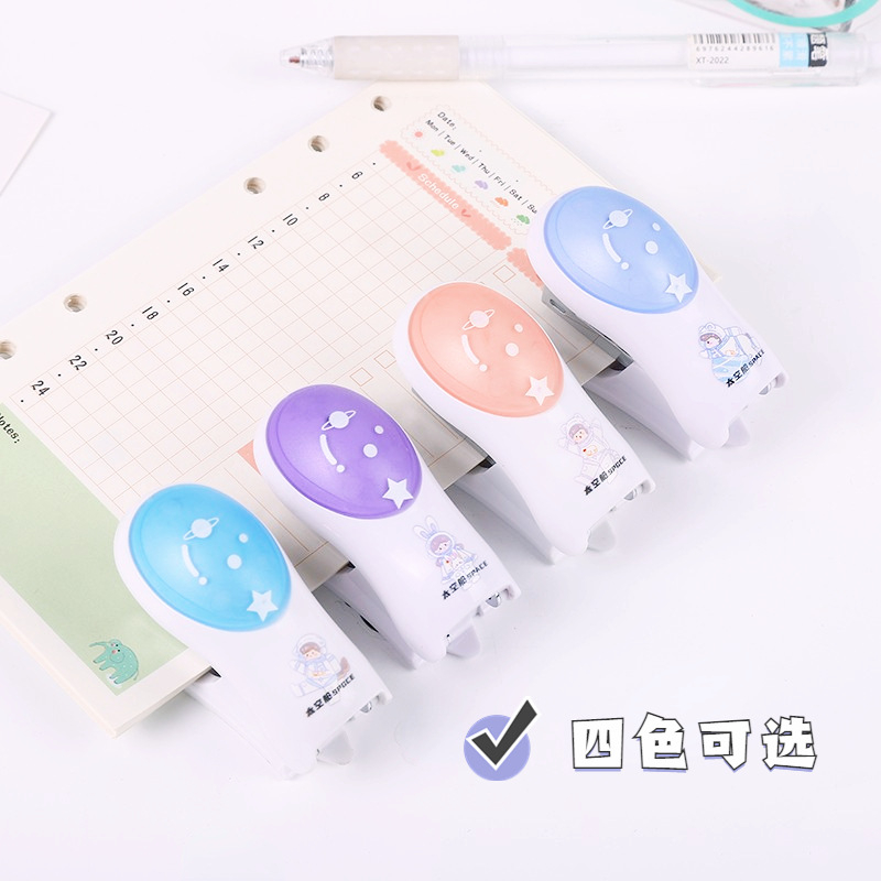 

Stapler Set Mini Astronout Starry Sky #ST031 / Staples Kertas / Hekter Kartun Lucu / Staples Alat Tulis Kantor